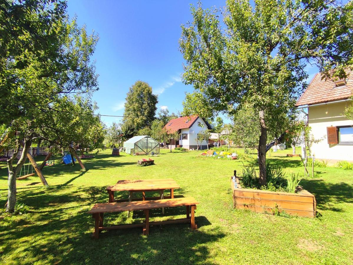 Apartments Eco Forest Resort Раковица Экстерьер фото