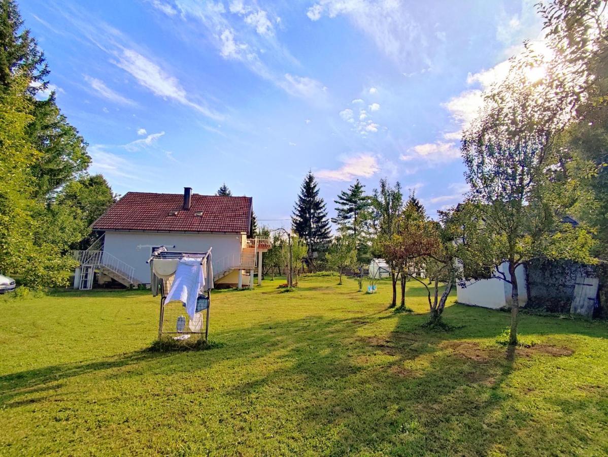 Apartments Eco Forest Resort Раковица Экстерьер фото
