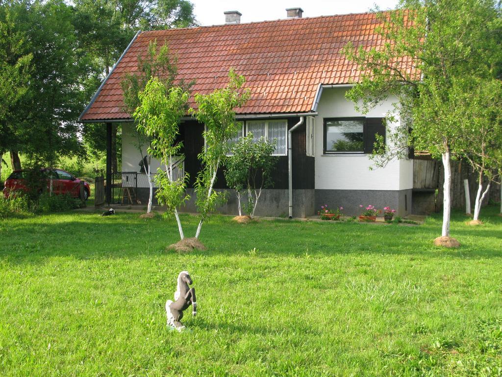 Apartments Eco Forest Resort Раковица Экстерьер фото