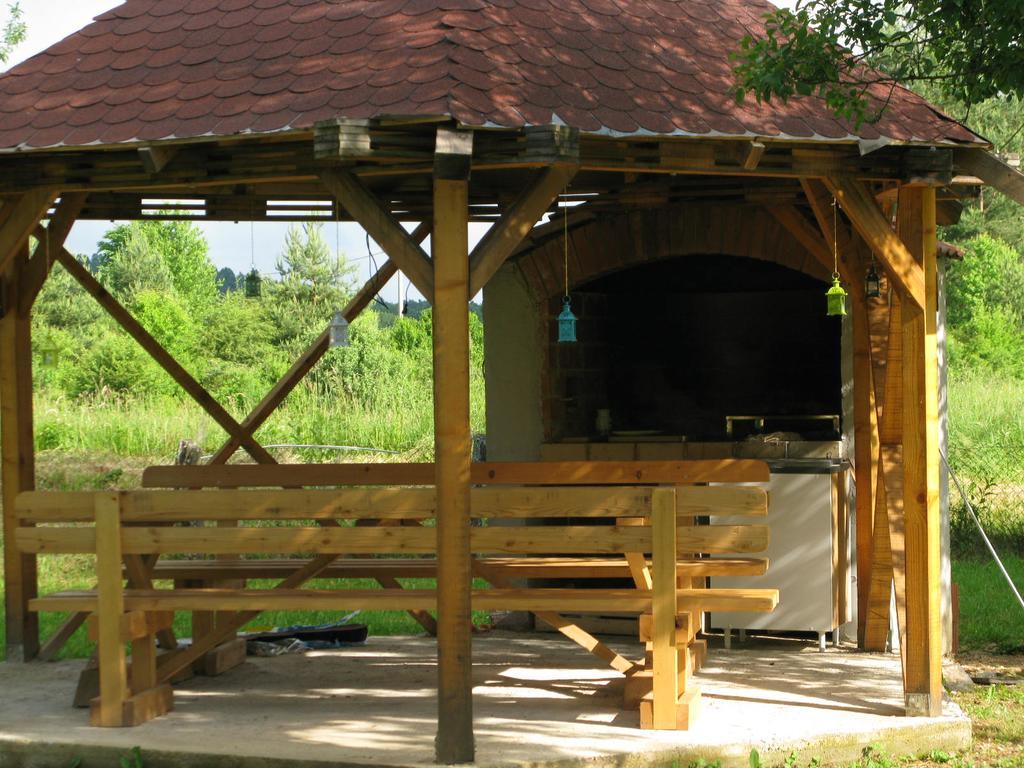 Apartments Eco Forest Resort Раковица Экстерьер фото